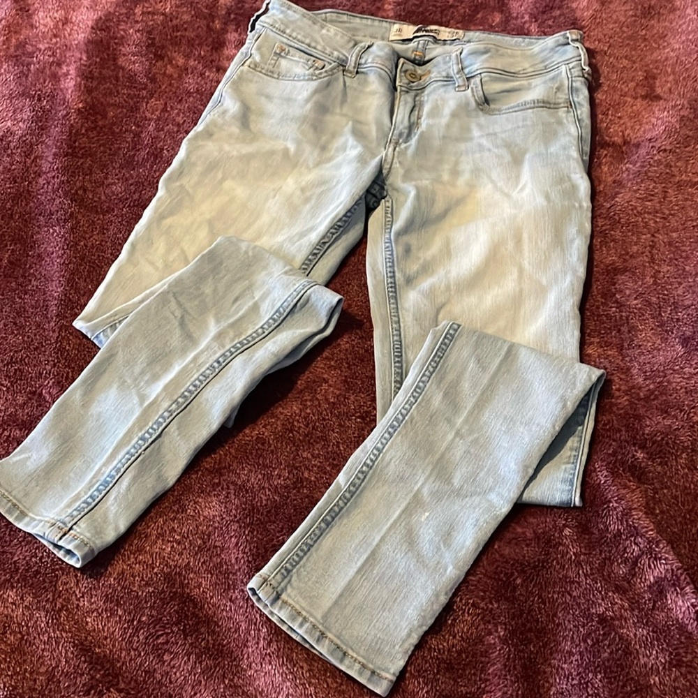 Hollister Super Skinny Jeans